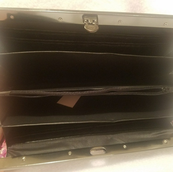 Wallet - Picture 3 of 3